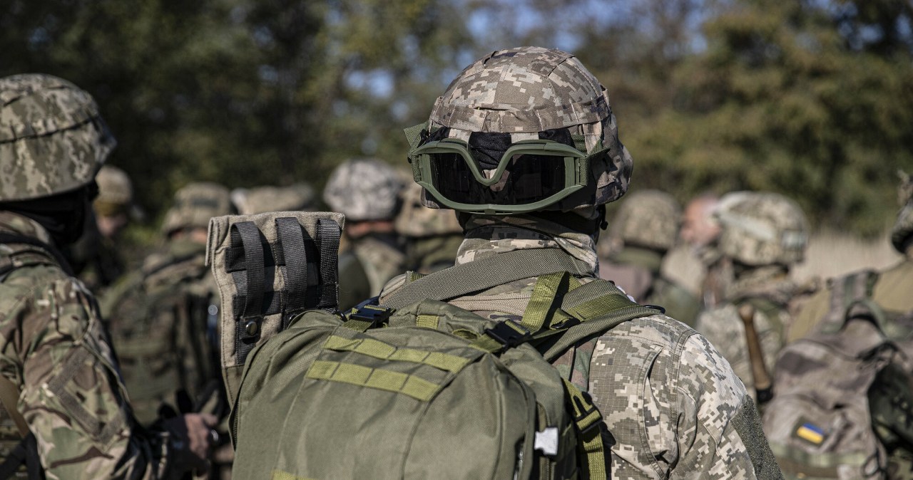 Zamiast walczyć na froncie, naprawiali samochody. Skandal w Ukrainie