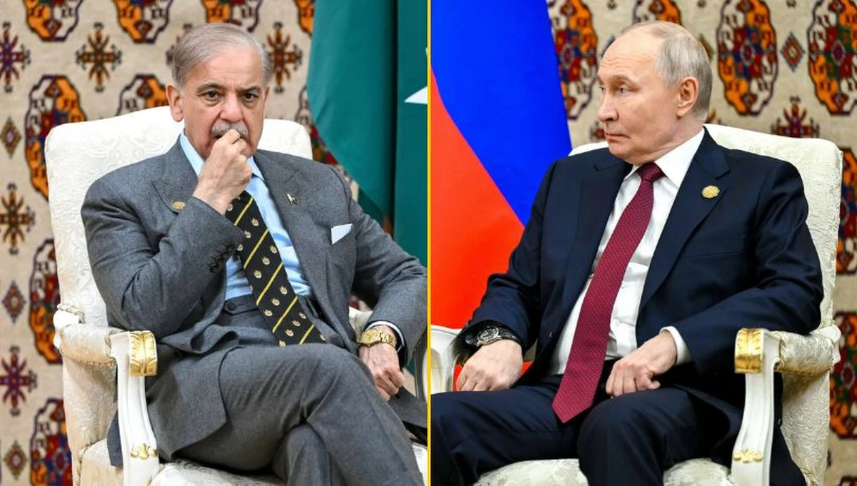 Sieć obiegły nagrania premiera Pakistanu Shehbaza Sharifa, który 40 minut czekał w piątek na spotkanie z Władimirem Putinem. Jak podaje agencja India News Network, a także tamtejsze media, w końcu Sharif znudził się czekaniem i niespodziewanie wtargnął do pokoju, w którym - ku jego zdziwieniu - Putin rozmawiał już z prezydentem Turcji Recepem Erdoganem. Kilka minut później miał zdenerwowany opuścić spotkanie.