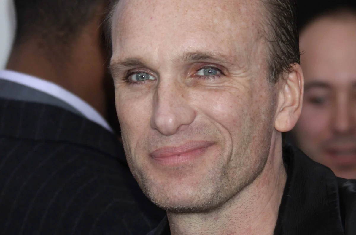 Aktor Peter Greene, najbardziej znany z ról w filmach "Maska" i "Pulp Fiction", został znaleziony martwy w swoim mieszkaniu na Lower East Side w Nowym Jorku. Informację potwierdził "New York Post" jego wieloletni menedżer. Greene, który w latach 90. zyskał sławę jako ekranowy złoczyńca, miał 60 lat.