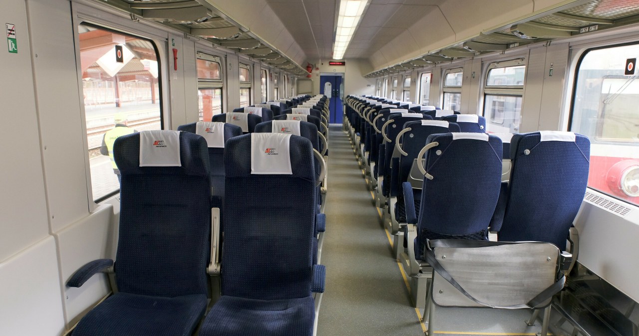 Pociąg Przemyśl-Kijów. Akcja służb, pasażerowie ewakuowani Pociąg Przemyśl-Kijów. Akcja służb, pasażerowie ewakuowani