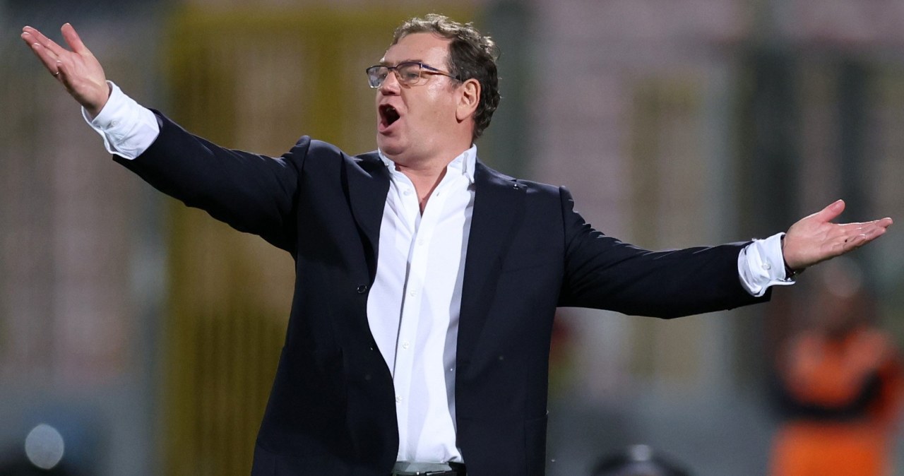 Nie da się na to patrzeć. Kadrowicz Urbana antybohaterem kolejki. To koniec