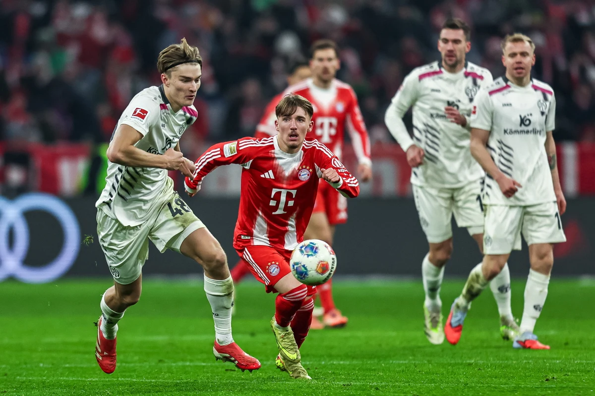 Sensacja w Bundeslidze a jednym z jej sprawców młody Polak. 18-letni Kacper Potulski strzelił gola dla FSV Mainz, a jego zespół wyrwał punkty Bayernowi i to w Monachium. 