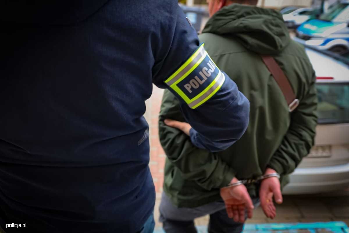 Nielegalne leki na targowisku w Białymstoku. Zatrzymany Białorusin