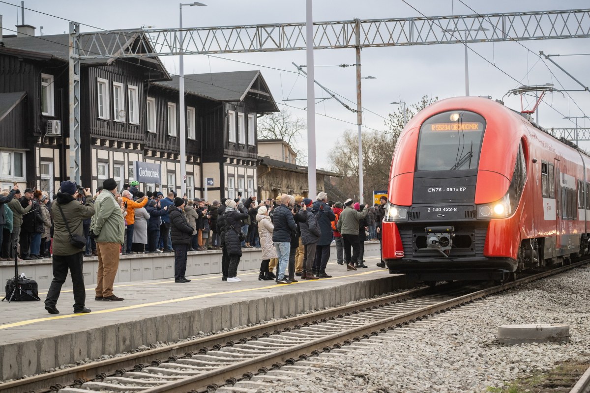 Przełom po 14 latach! Pociągi wróciły do Ciechocinka