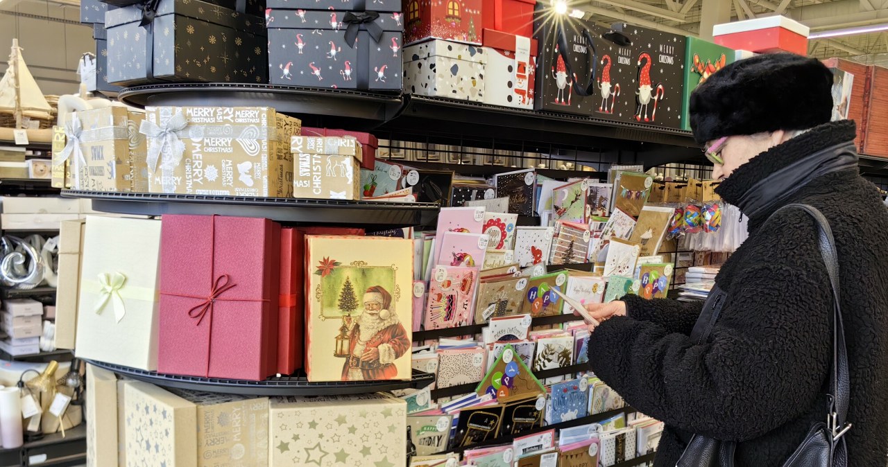 Czy wysyłamy jeszcze świąteczne kartki? Piękna tradycja powoli zanika