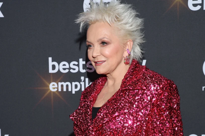 Trzy dni wcześniej pochowała męża. Tak wyglądał powrót gwiazdy na scenę