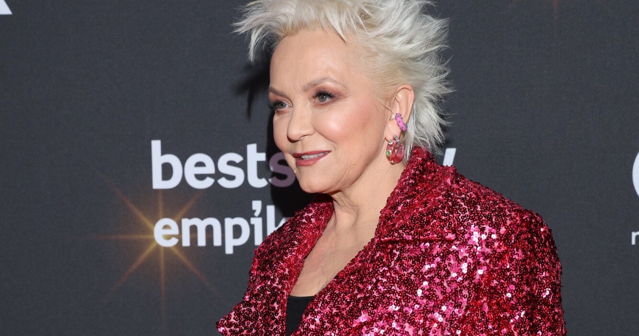 Trzy dni wcześniej pochowała męża. Tak wyglądał powrót gwiazdy na scenę