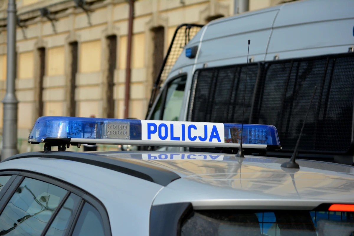 W pobliżu szkoły podstawowej nr 10 w Jeleniej Górze w Dolnośląskiem odnaleziono w poniedziałek zwłoki 12-letniej dziewczynki. "Wszystko wskazuje na to, że to zabójstwo" - powiedziała w rozmowie z RMF FM podinsp. Edyta Bagrowska z jeleniogórskiej policji.