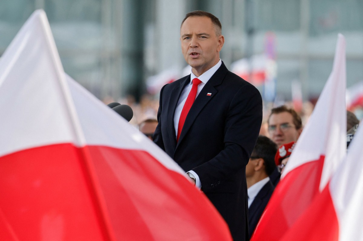 Polacy ocenili władzę. Jak wypadł prezydent, a jak Sejm i Senat?