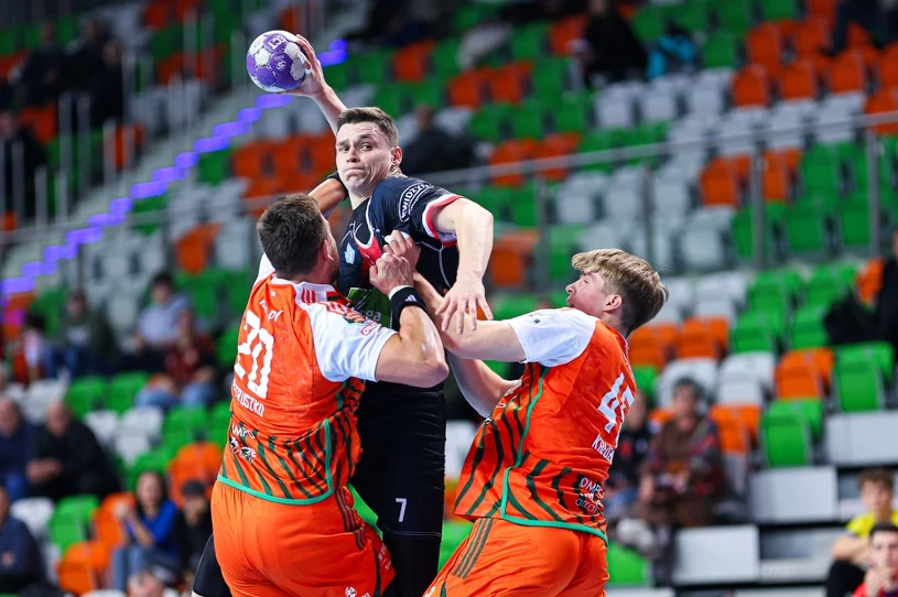 Wielkie emocje w Lubinie i Legionowie. Mecze rozstrzygnęły rzuty karne