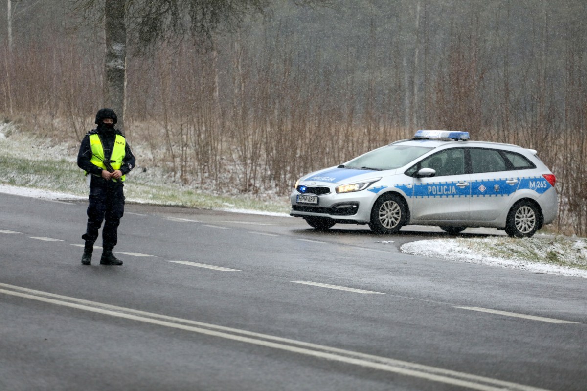 Dron spadł na gospodarstwie w Lekowie. Wiadomo, do kogo należał