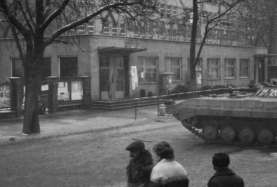 / 	Marek Janicki    /