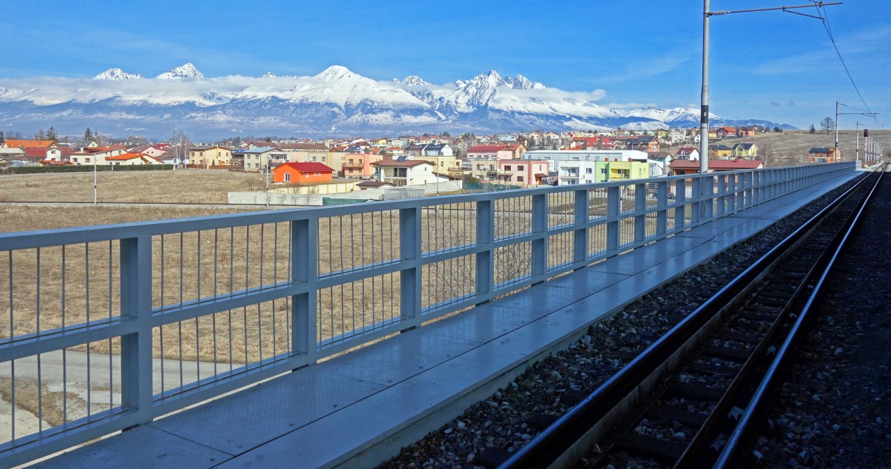 Zimowa przejażdżka z widokiem na Tatry. Rusza piękna trasa kolejowa