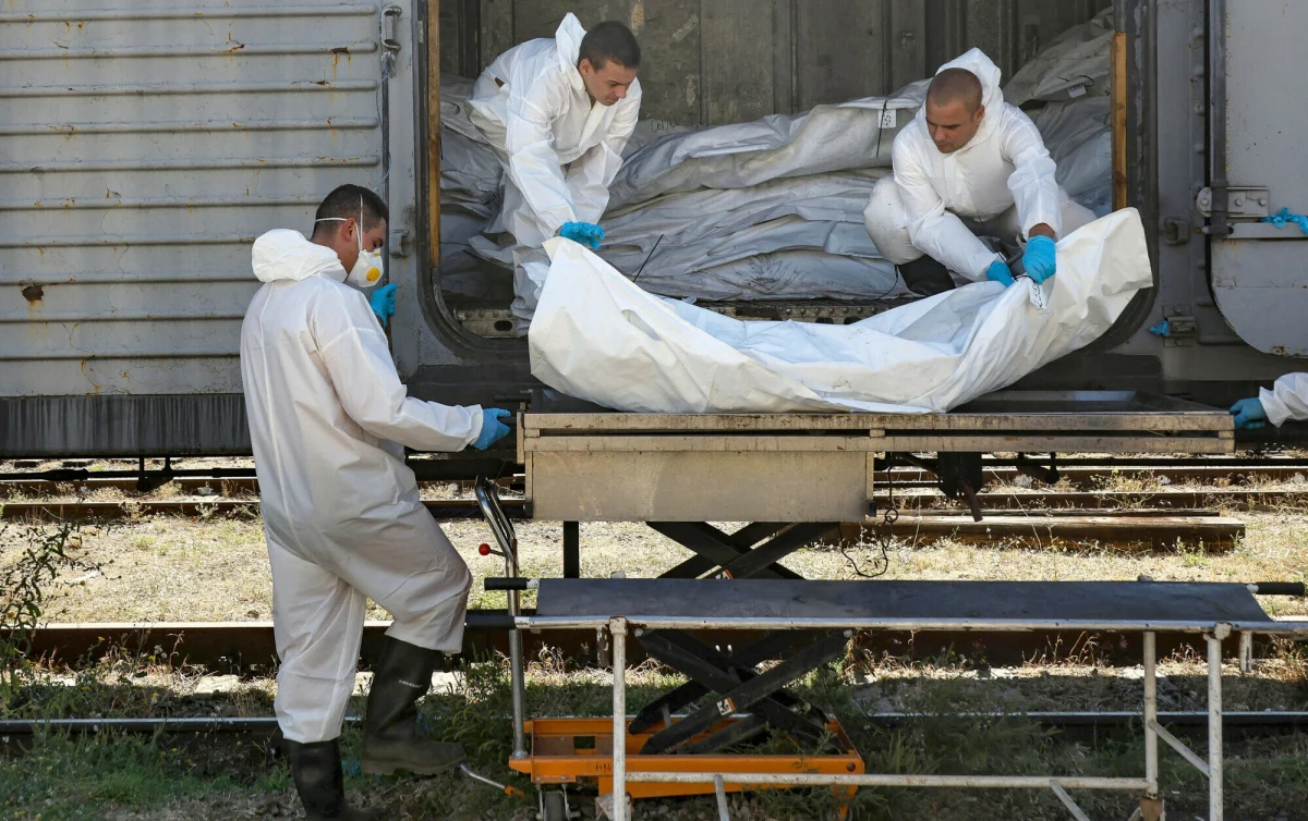 Co miesiąc na froncie ginie około 30 tys. Rosjan - przekazał prezydent Ukrainy Wołodymyr Zełenski, informując, że rosyjskie ataki są "niesamowicie krwawe". "Mamy nagrania z dronów, które potwierdzają te zgony" - dodał.