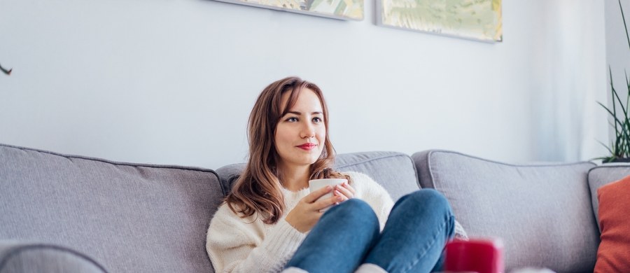 Okres świąt i Nowego Roku to dobry moment, żeby pomyśleć o swoim dobrostanie. Już kilka wolnych dni wystarczy, żeby odpocząć i skutecznie się zregenerować. Jak ukoić nasz układ nerwowy – o tym – w cyklu „Twoje Zdrowie w Faktach RMF FM” - opowiada nam doktor Aleksandra Borkowska psycholożka z Narodowego Instytutu Geriatrii, Reumatologii i Rehabilitacji w Warszawie.