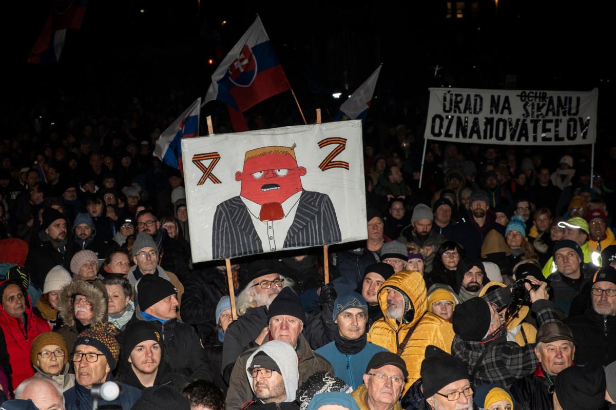 "Mafia" na ustach protestujących przeciw rządowi. Tysiące na ulicach Słowacji