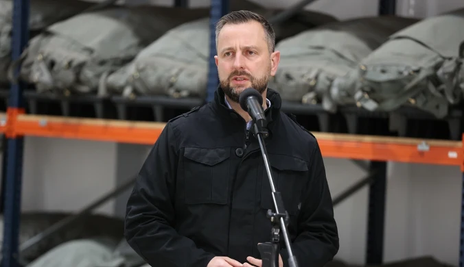 Szef MON dosadnie o współpracownikach prezydenta. "Przekroczyli granice"