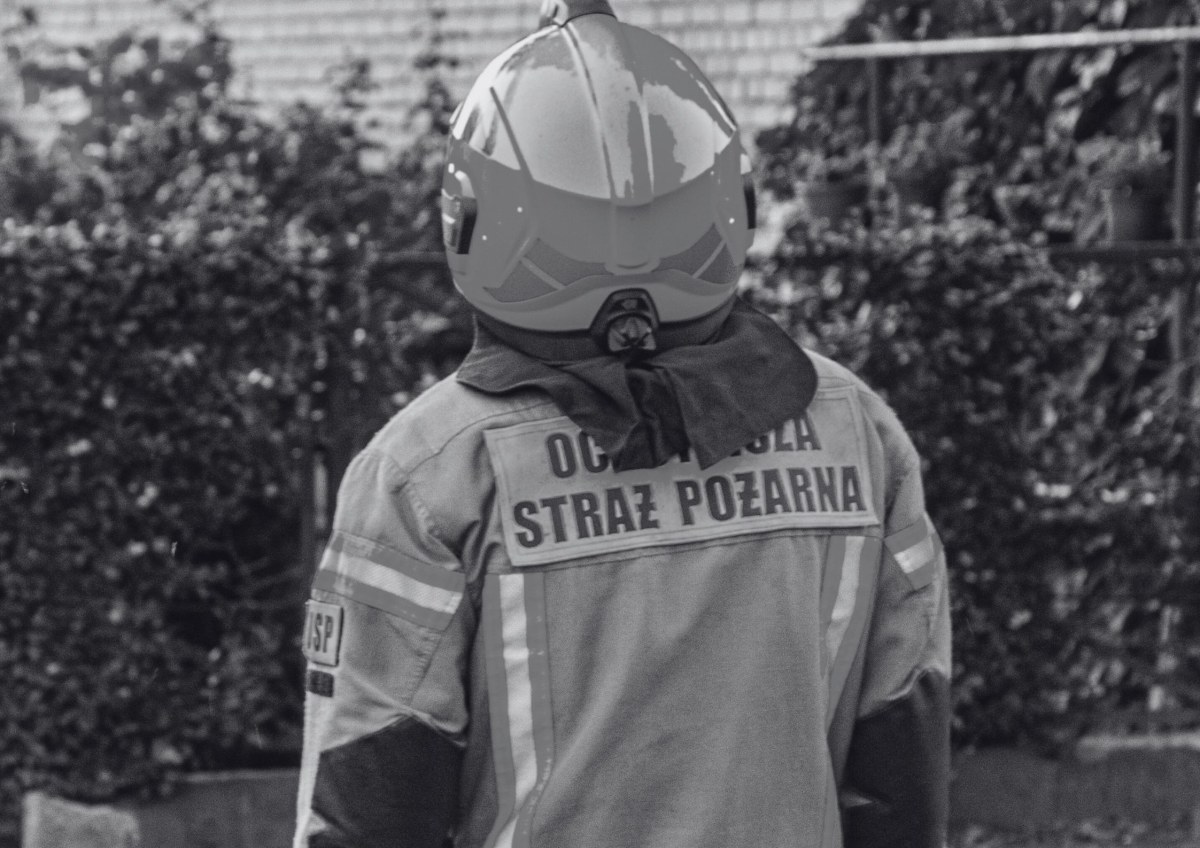 Tragiczny wypadek w Dołgiem. Nie żyje 19-letni strażak