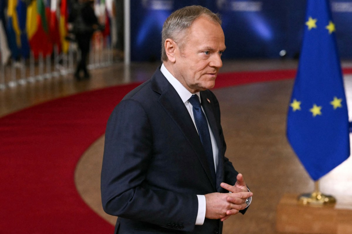 Tusk stawia sprawę jasno. "Albo pieniądze dzisiaj, albo krew jutro"