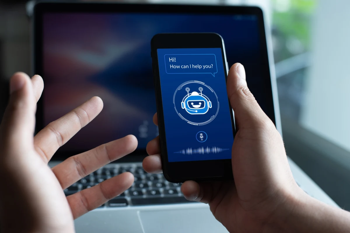 Agencja Bezpieczeństwa Wewnętrznego wprowadziła innowacyjne rozwiązanie – specjalnego chatbota na komunikatorze Telegram. Dzięki niemu każdy obywatel może szybko, wygodnie i anonimowo zgłosić przypadki dywersji oraz próby werbowania przez obce służby. O szczegółach poinformował rzecznik koordynatora służb specjalnych, Jacek Dobrzyński.