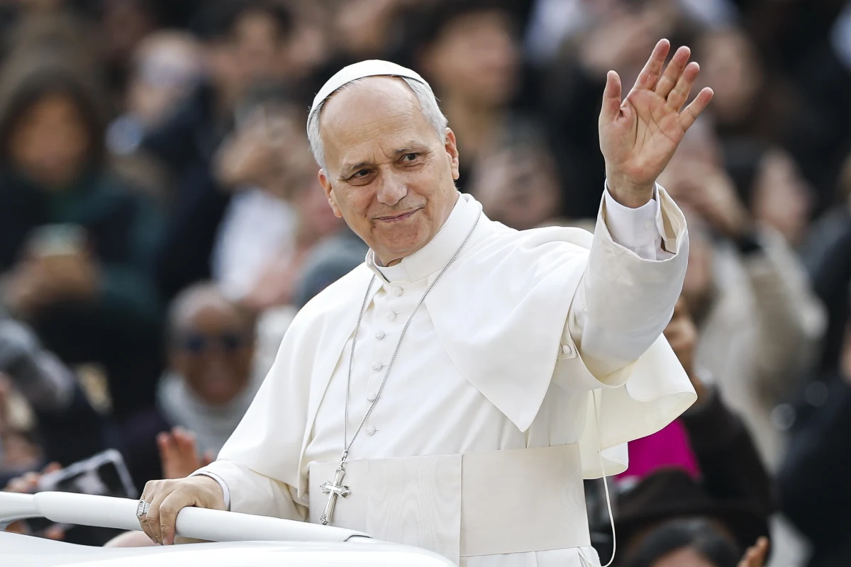 Papież Leon XIV wybrał następcę kardynała Timothy'ego Dolana na stanowisku przywódcy Kościoła katolickiego w Nowym Jorku. Metropolitą ogłoszony został mniej znany biskup Ronald Hicks. Komentatorzy mówią o dużej reorganizacji kierownictwa Kościoła w USA.