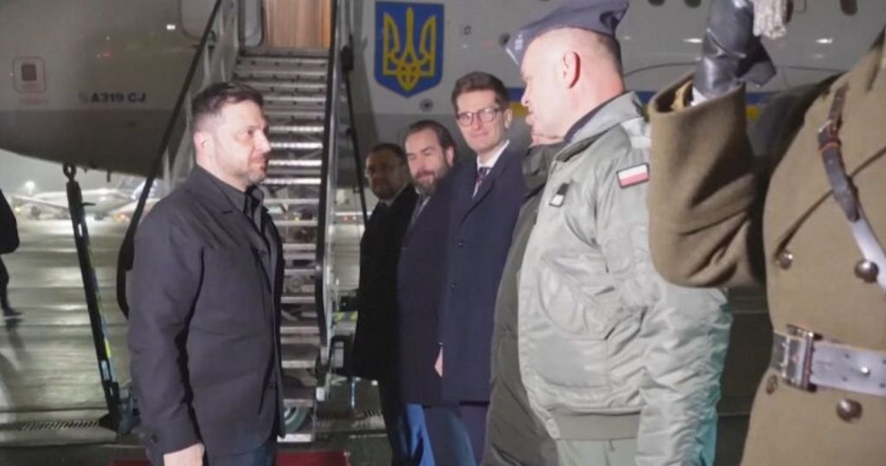 Wołodymyr Zełenski wylądował w Warszawie. Są zdjęcia z lotniska