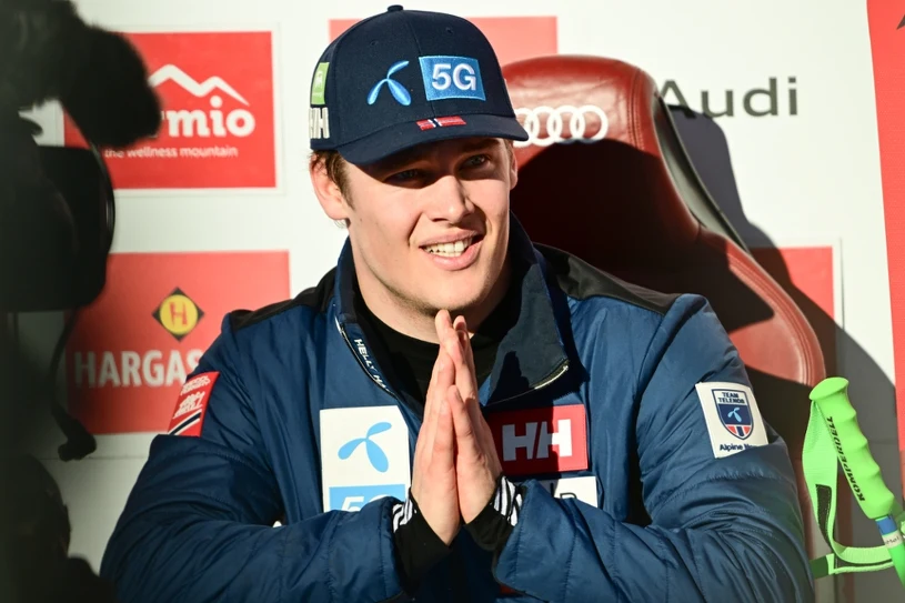 Pędził 120 km/h, doszło do wypadku. Śmigłowcem trafił do szpitala