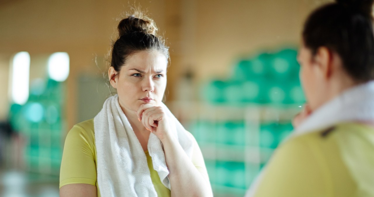 Ćwiczysz i puchniesz zamiast chudnąć? Ten jeden błąd popełnia prawie każdy