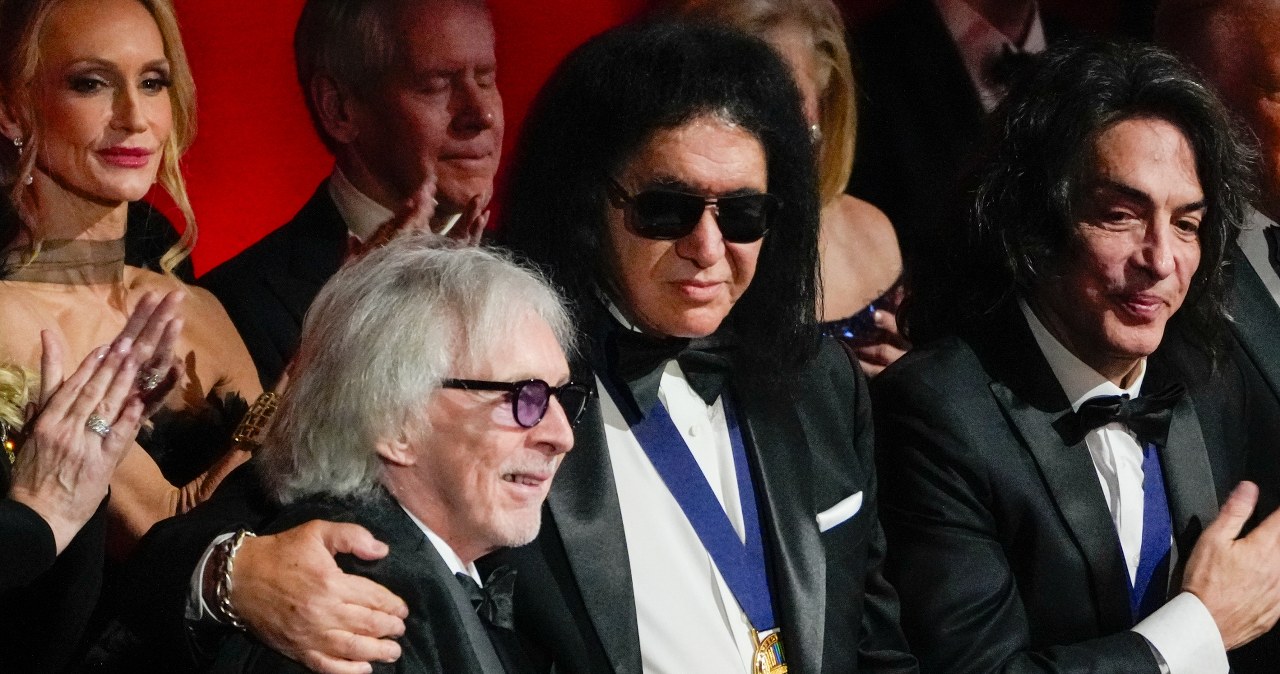 Zdjęcie z Trumpem podzieliło internautów. Legenda rocka wróciła z niebytu