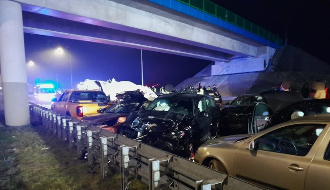 Groźny karamabol na S19 w Lubelskiem. Zderzyło się kilkanaście pojazdów