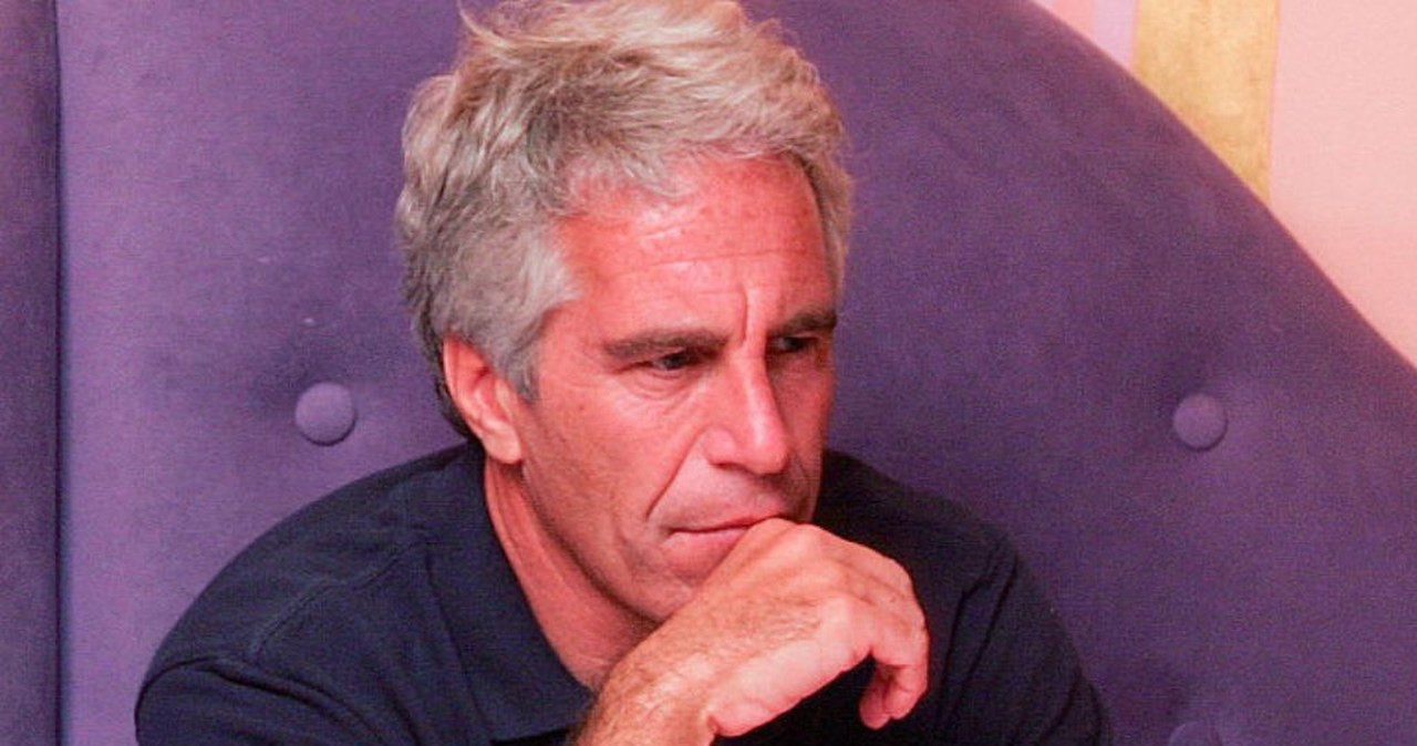 Opublikowano nowe dokumenty ws. Epsteina. Na zdjęciach były prezydent USA