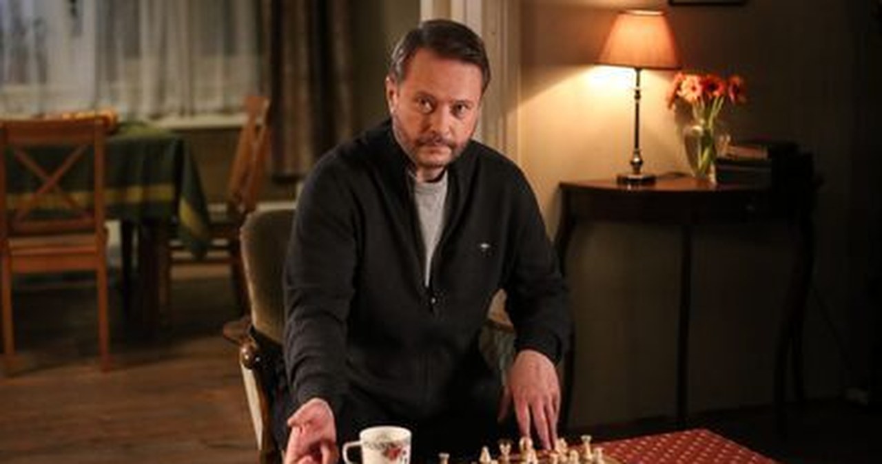 Ojciec Mateusz - Odcinek 292: "Ciemny van"