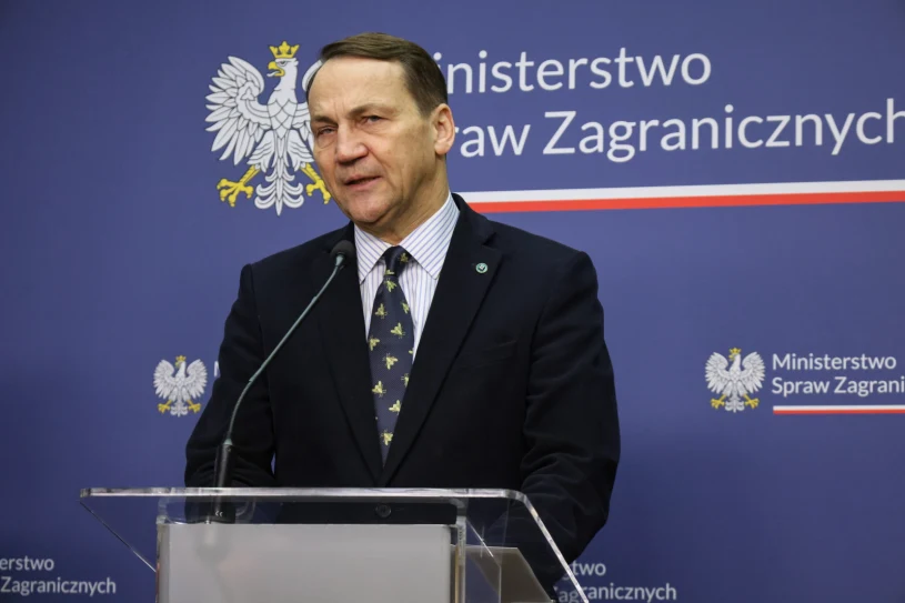 "Bzdura". Sikorski uderza w Konfederację, poszło o słowa Mentzena