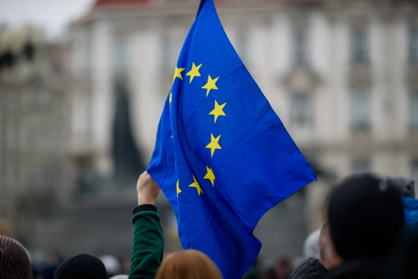 Polacy o wyjściu z Unii Europejskiej. Nowy sondaż nie pozostawia złudzeń