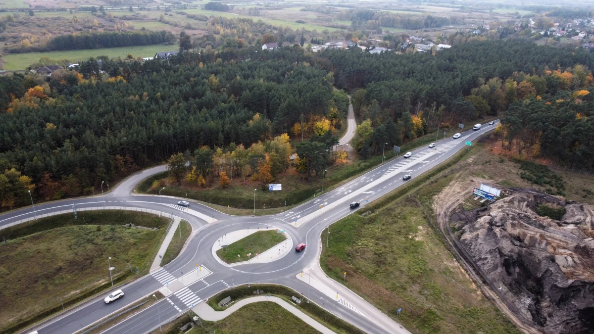 Rozpoczyna się przetarg na projekt i budowę kolejnego odcinka drogi ekspresowej S10. Tym razem chodzi o trasę łączącą Nakło nad Notecią z węzłem Bydgoszcz Zachód na S5. Nowy fragment będzie miał długość 19,5 km i ma znacząco usprawnić komunikację w regionie.