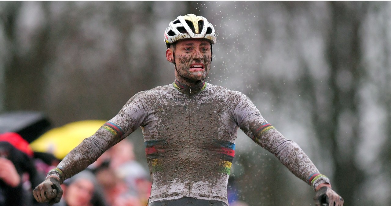 "Kąpiele w błocie" to tam świąteczna tradycja. Moda przenika i do Polski