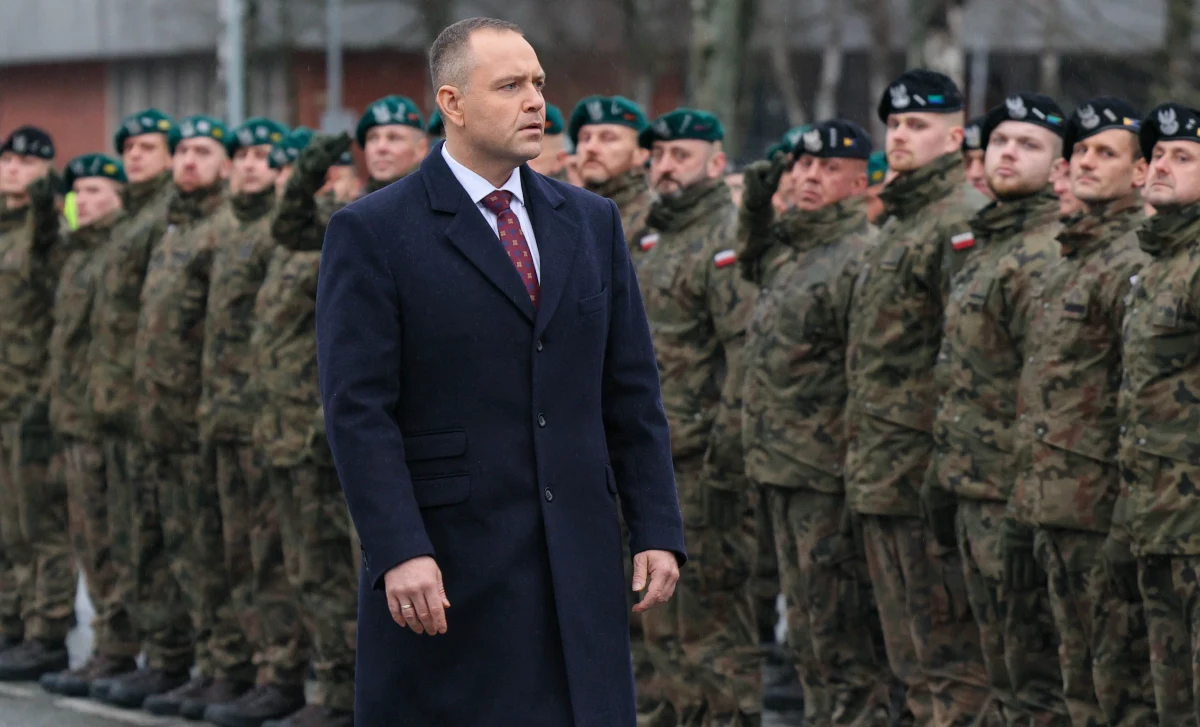 Karol Nawrocki w Wigilię odwiedzi żołnierzy, strażników granicznych i policjantów pełniących służbę na granicy z Białorusią. Jak przekazał rzecznik prezydenta Rafał Leśkiewicz, wizyta głowy państwa ma być wyrazem wsparcia i podziękowania dla funkcjonariuszy.
