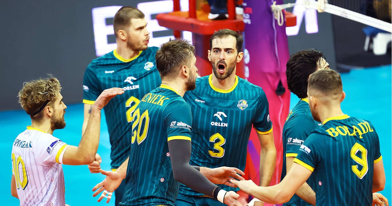 Winiarski i spółka z historycznym medalem, tuż po tym takie ogłoszenie