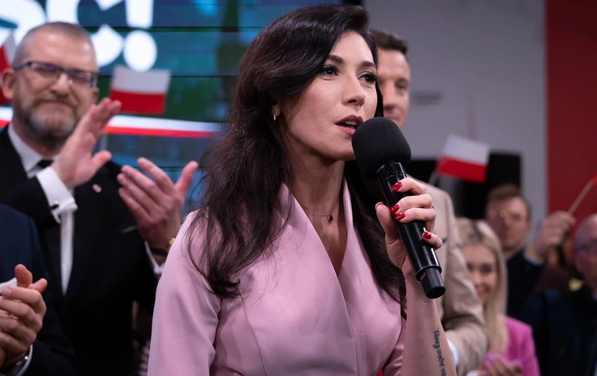 Ewa Zajączkowska-Hernik, europosłanka Konfederacji, poinformowała o utracie stanowiska prezesa okręgu podwarszawskiego partii Nowa Nadzieja. Decyzja ta wywołała falę spekulacji na temat jej przyszłości politycznej i możliwego transferu do ugrupowania Grzegorza Brauna.