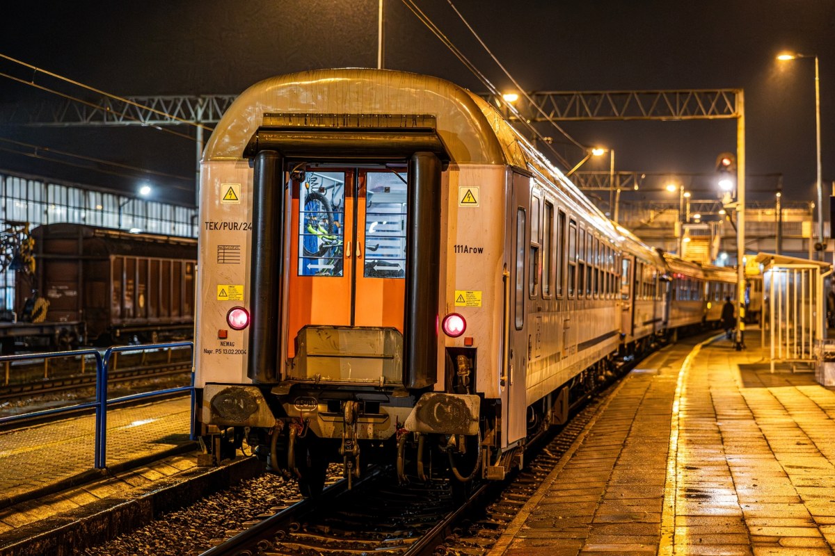 Specjalne pociągi po imprezie pod Spodkiem. Dodatkowe połączenia Kolei Śląskich