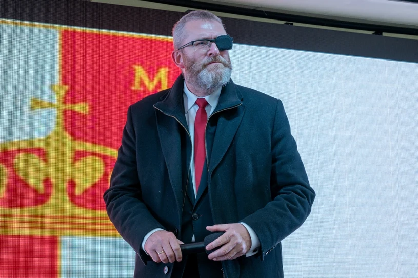 Sondaż: Polacy o koalicji PiS i Konfederacji Brauna. Oto, co sądzą