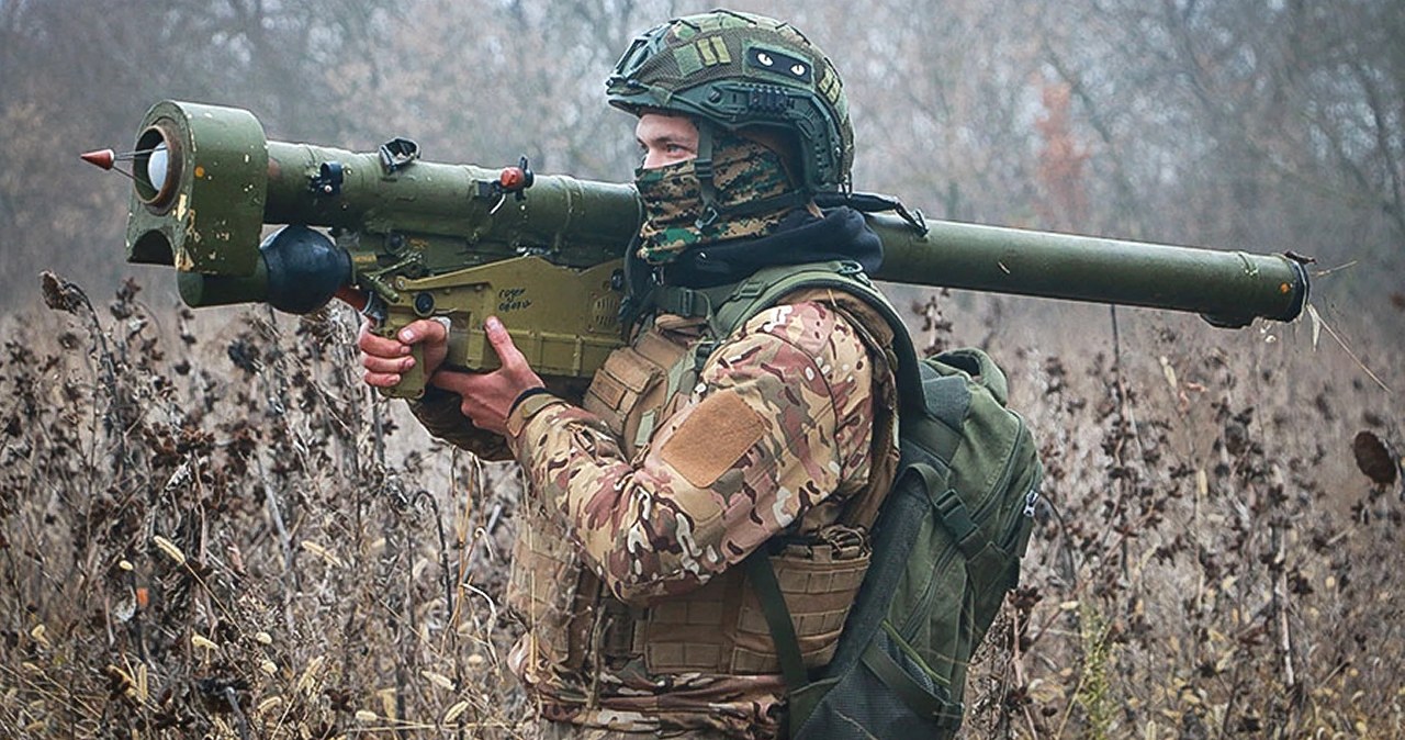 Unikalne nagranie. Wyrzutnia pocisków Igła strąca potężny rosyjski dron
