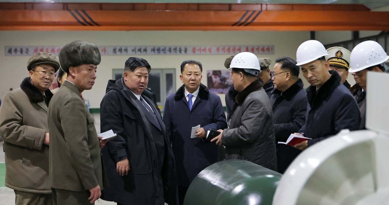 Atomowy okręt Kim Dzong Una. Sam przeprowadził inspekcję