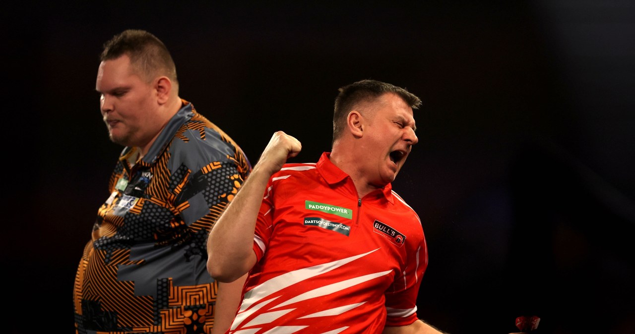 Ratajski odszedł od tarczy i się zaczęło. Festiwal pomyłek. Polak już wie