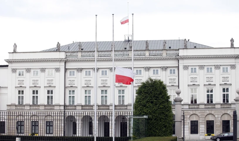 Prezydent wprowadza zmiany. Chodzi o flagę nad Pałacem Prezydenckim