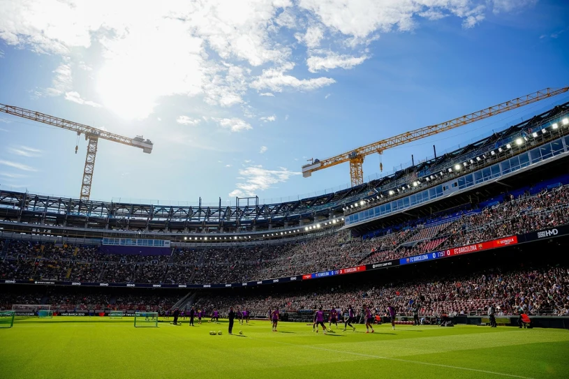 Polak na testach w FC Barcelona. Jest oficjalne potwierdzenie. "Ogromna duma"