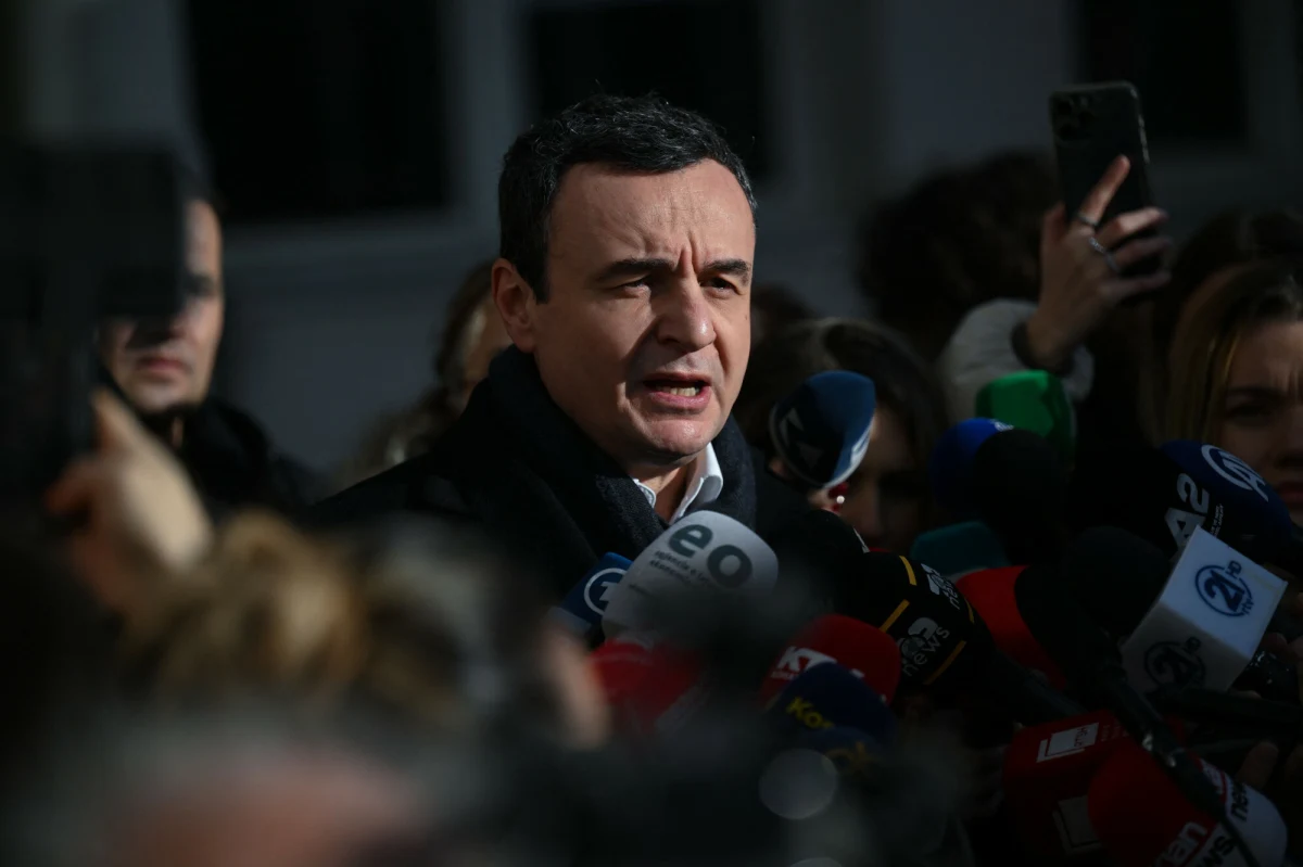 W przedterminowych wyborach w Kosowie, które przeprowadzono w niedzielę, wygrała partia dotychczasowego premiera kraju Albina Kurtiego - Samostanowienie (Vetevendosje), wynika z sondażowych wyników exit poll. 