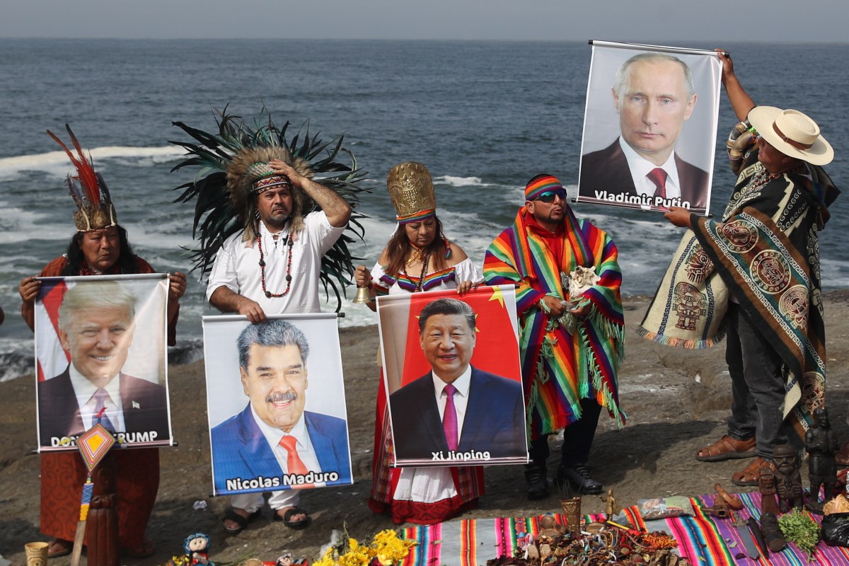 Co czeka świat w 2026 roku? Wśród przepowiedni szamanów choroba Trumpa