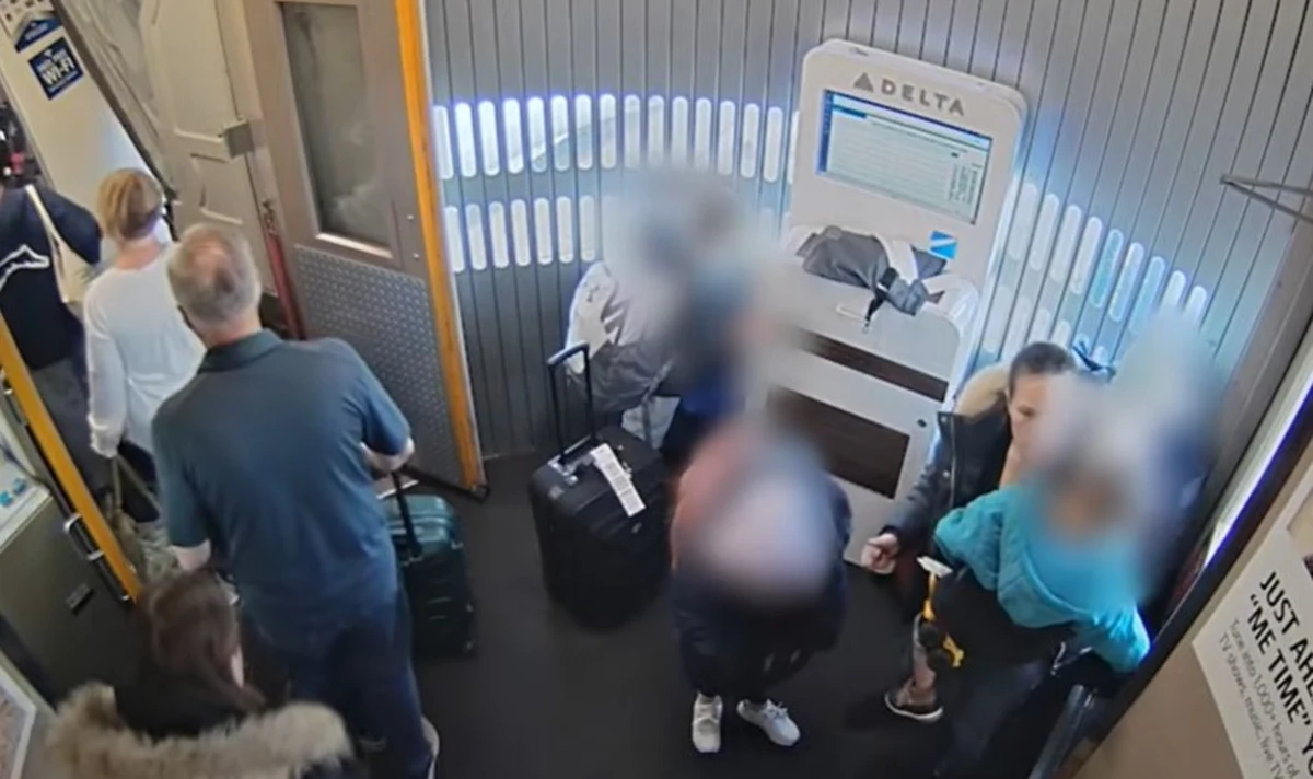 Amerykańska policja poszukuje 35-letniej Elleshii Seymour, mieszkanki stanu Utah, która została oskarżona o uprowadzenie czwórki swoich dzieci i ucieczkę do Europy. Kobieta miała uwierzyć, że do Salt Lake City zbliża się apokalipsa.