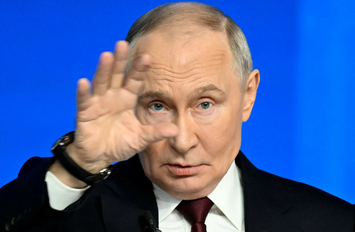 Nie milkną echa rzekomego ataku ukraińskich dronów na rezydencję Władimira Putina obwodzie nowogrodzkim. Choć szef rosyjskiej dyplomacji Siergiej Ławrow stwierdził, że posiadłość została zaatakowana 91 bezzałogowcami, Moskwa dotychczas nie przedstawiła na to żadnego dowodu. To niejedyna rzecz, jaka nie spina się w narracji Kremla.